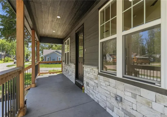 Homes for sale in Osawatomie, KS | 227 E Mill St, Osawatomie, KS 66064 | MLS# 2587007