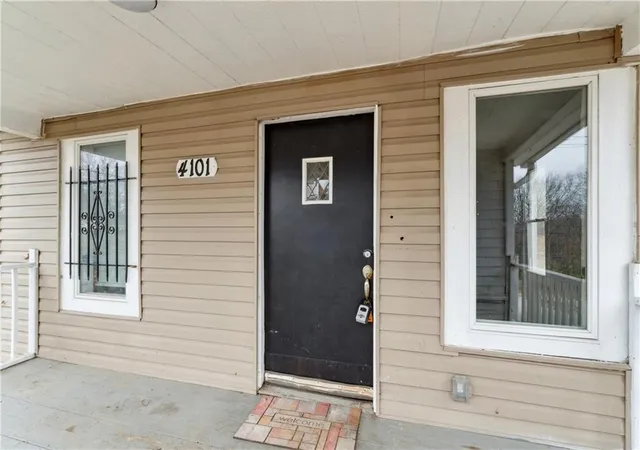 Homes for sale in Kansas City, MO | 4101 E 59Th St, Kansas City, MO 64130 | MLS# 2587058