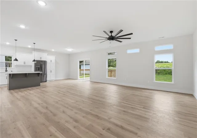 Photo 4 of Single family home for sale at 204 Sellman St, Warrensburg, MO 64093 | MLS# 2587451 | Listing updated on 2026-07-13