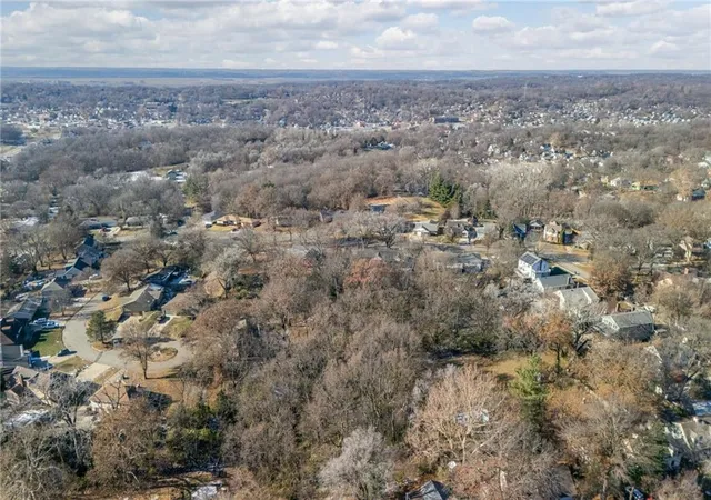 Photo 4 of Land for sale at Moss And Eugene Fld Ave, Saint Joseph, MO 64505 | MLS# 2587846 | Listing updated on 2026-05-18