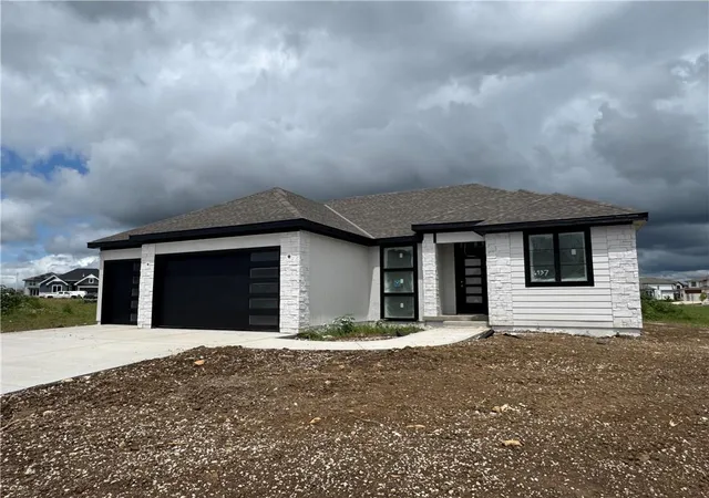 Photo 3 of Single family home for sale at 16937 S Illusion St, Olathe, KS 66062 | MLS# 2587887 | Listing updated on 2026-09-25