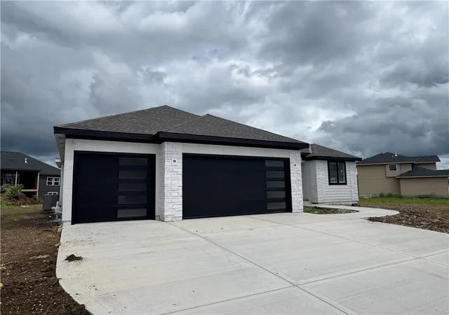 Photo 3 of Single family home for sale at 16937 S Illusion St, Olathe, KS 66062 | MLS# 2587887 | Listing updated on 2026-09-25