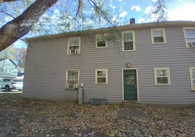 2nd image of 416 E Franklin St, Liberty, MO 64068 | MLS# 2588420