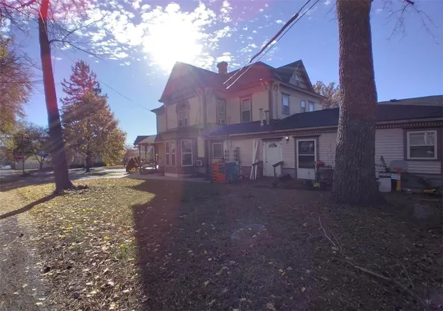 5th image of 416 E Franklin St, Liberty, MO 64068 | MLS# 2588420