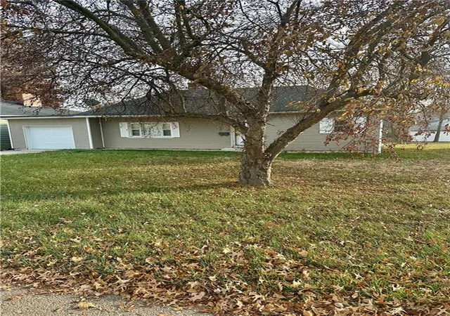 1st image of 724 W 3rd St, Maryville, MO 64468 | MLS# 2588687