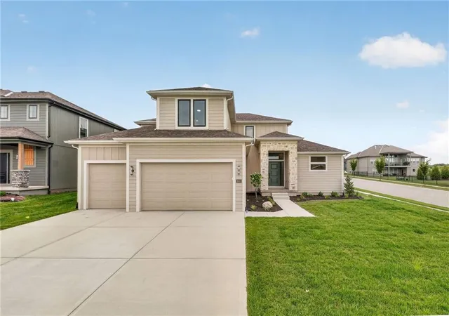 Photo 2 of Single family home for sale at 8003 Ne 77th Street, Kansas City, MO 64158 | MLS# 2588899 | Listing updated on 2026-08-20
