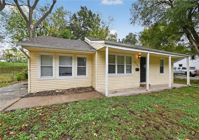 Homes for sale in Kansas City, MO | 4501 N Olive St, Kansas City, MO 64116 | MLS# 2588949