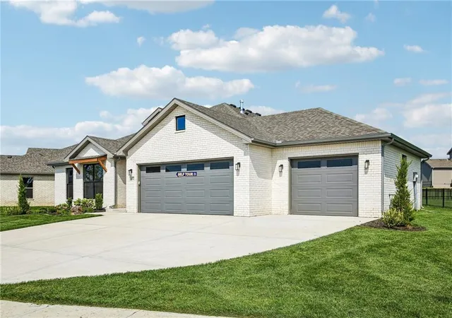 2nd image of 16322 W 166th Ct, Olathe, KS 66062 | MLS# 2589010