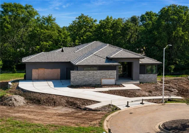 Photo 3 of Mansion for sale at 13721 Guilford Rd, Leawood, KS 66224 | MLS# 2589521 | Listing updated on 2026-10-03
