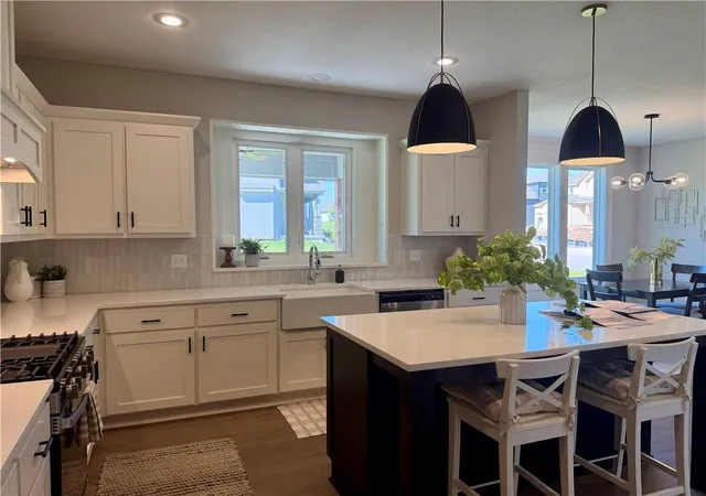 2nd image of 19830 W 114th Pl, Olathe, KS 66061 | MLS# 2589598