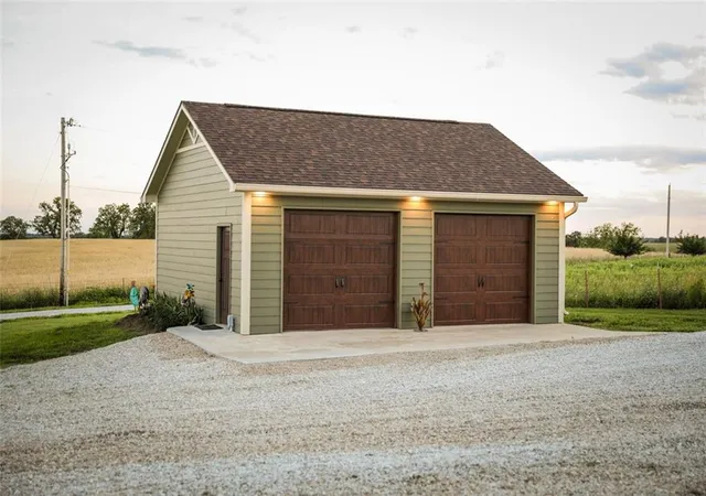 Homes for sale in Windsor, MO | 1193 Se 23 Hwy, Windsor, MO 65360 | MLS# 2589828