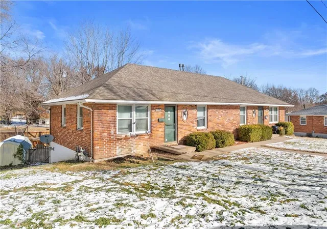 3rd image of 13598 E 39Th & 13600 Ct, Independence, MO 64055 | MLS# 2591116