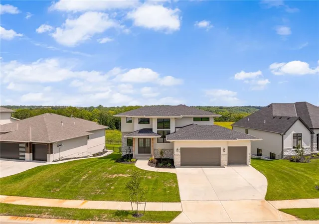 3rd image of 14187 S Houston St, Olathe, KS 66061 | MLS# 2591217