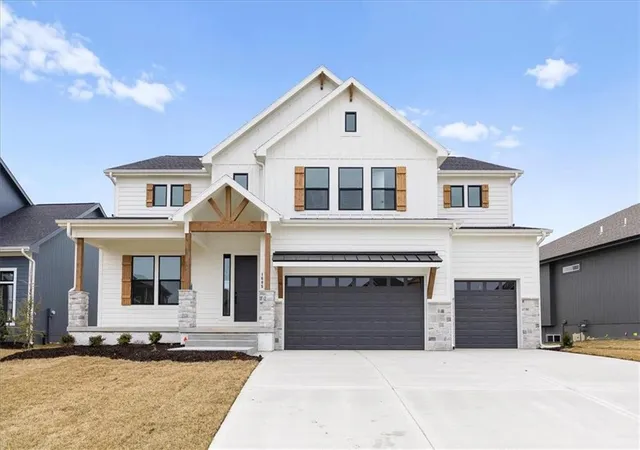 Photo 1 of Single family home for sale at 1605 Sw Arbor Park Dr, Lees Summit, MO 64082 | MLS# 2591275 | Listing updated on 2026-09-19