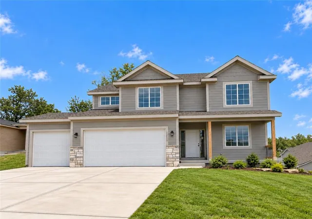 Photo 1 of Single family home for sale at 12533 S Hedge Ct, Olathe, KS 66061 | MLS# 2591363 | Listing updated on 2026-10-20