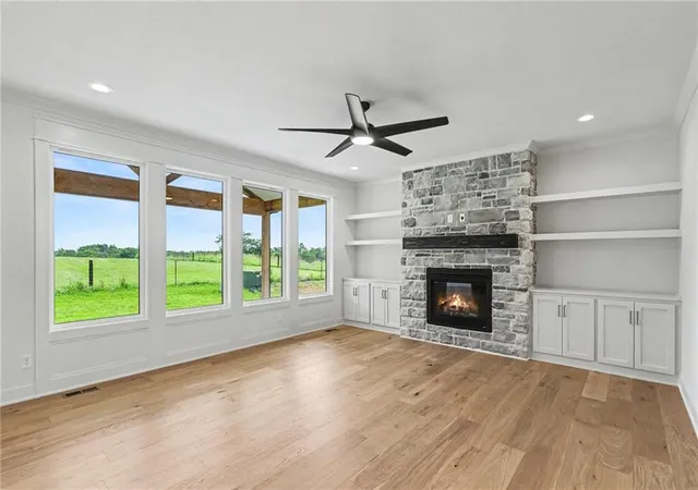 5th image of 18425 Long St, Bucyrus, KS 66013 | MLS# 2591490
