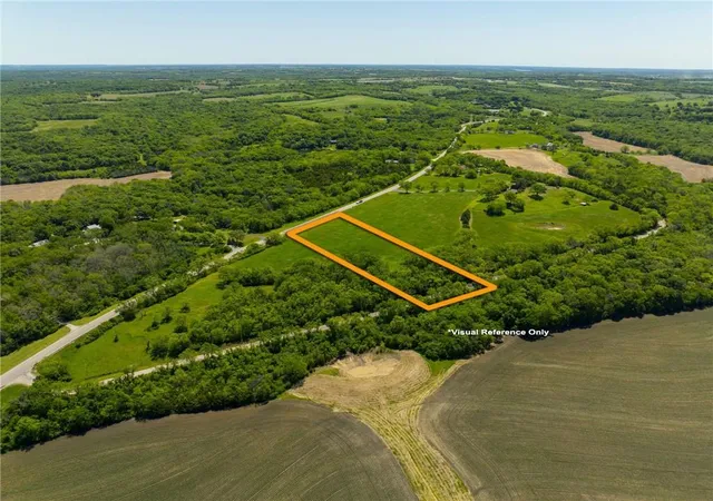 3rd image of 980 Se Stnaley Rd, Tecumseh, KS 66542 | MLS# 2591685