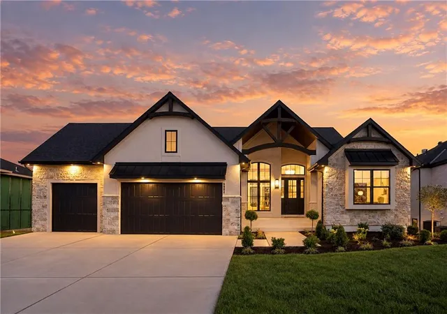 Single family home for sale at 8982 Ginger St, Lenexa, KS 66227 | MLS# 2591716