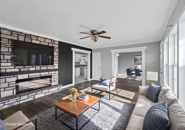 Photo 4 of Sale Pending at 514 SW 3rd Street Ter, Carrollton, MO 64633 | MLS# 2591743 | Listing updated on 2026-08-29