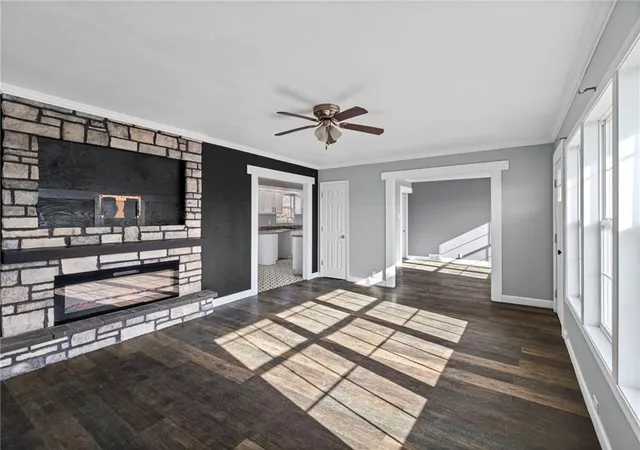 Photo 5 of Sale Pending at 514 SW 3rd Street Ter, Carrollton, MO 64633 | MLS# 2591743 | Listing updated on 2026-08-29