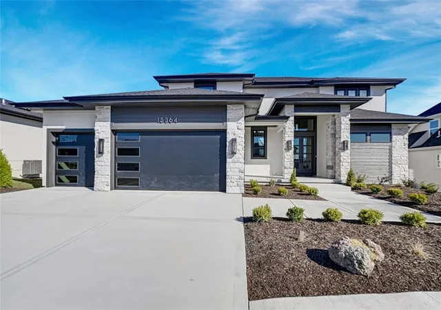 Photo 1 of Single family home for sale at 15364 W 161st Terrace, Olathe, KS 66062 | MLS# 2591871 | Listing updated on 2026-10-22