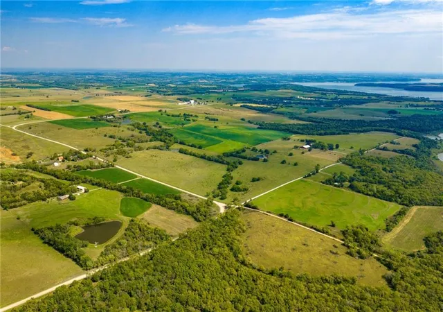 5th image of 110 N 1150 Rd, Berryton, KS 66409 | MLS# 2591888