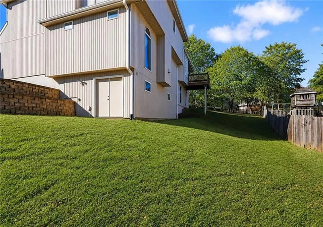 2nd image of 6958 N Atkins Ave, Kansas City, MO 64152 | MLS# 2591938