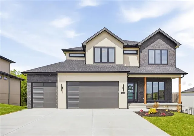 1st image of 2230 Sw Crown Dr, Lees Summit, MO 64082 | MLS# 2592048