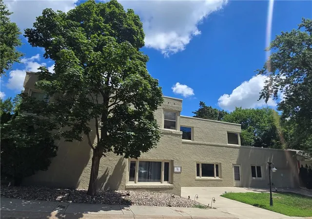 58th image of 1954 Lake Ter, Independence, MO 64055 | MLS# 2592085