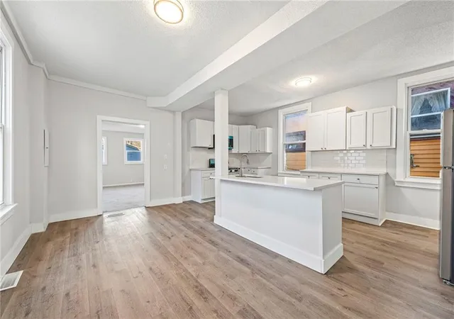 Homes for sale in Leavenworth, KS | 512 Ottawa St, Leavenworth, KS 66048 | MLS# 2592383