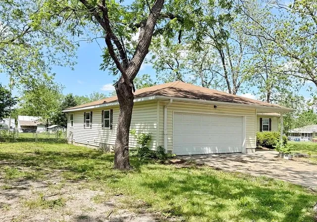 Homes for sale in El Dorado Springs, MO | 310 S Forest St, El Dorado Springs, MO 64744 | MLS# 2592505