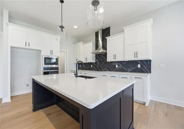 Photo 1 of Sale Pending at 2762 Sw 11th Terrace, Lees Summit, MO 64081 | MLS# 2592541 | Listing updated on 2026-08-25