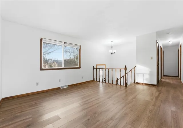 2nd image of 504 Sw Persels Rd, Lees Summit, MO 64081 | MLS# 2592738