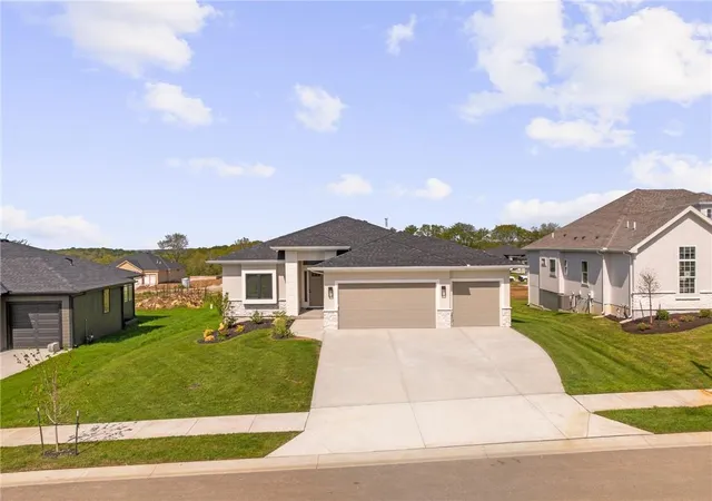 Photo 2 of Single family home for sale at 25128 W 141st Terrace, Olathe, KS 66061 | MLS# 2592879 | Listing updated on 2026-10-23
