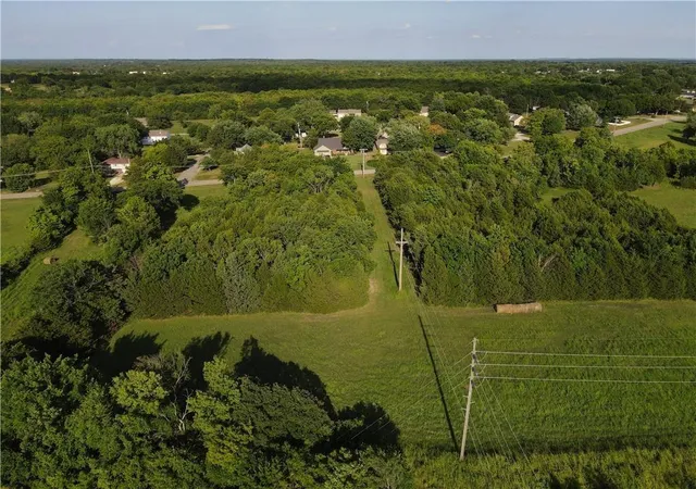 Homes for sale in Fort Scott, KS | 0000 S Margrave - 18 Acres St, Fort Scott, KS 66701 | MLS# 2592922