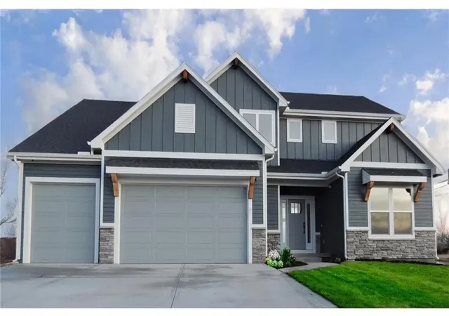 1st image of 16253 Baxter St, Gardner, KS 66030 | MLS# 2594430