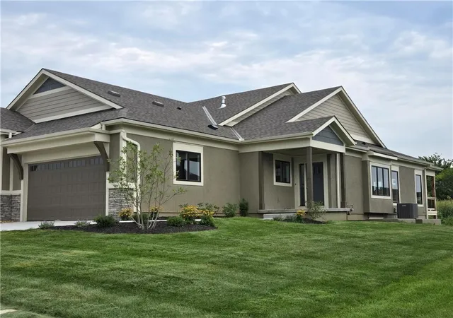 1st image of 11419 S Waterford Dr, Olathe, KS 66061 | MLS# 2594662