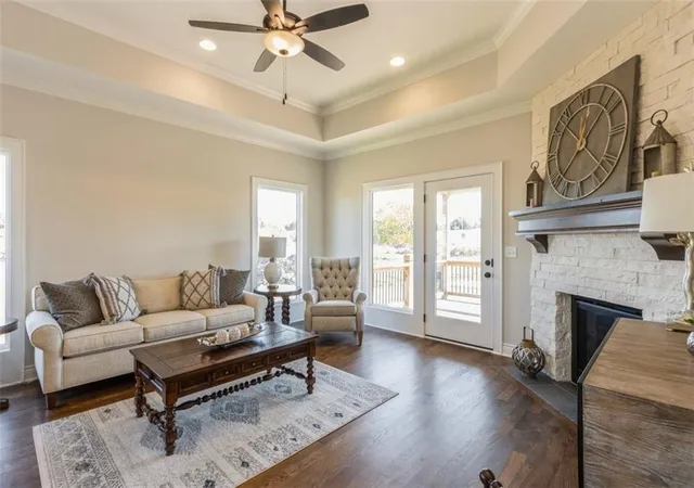 3rd image of 11419 S Waterford Dr, Olathe, KS 66061 | MLS# 2594662