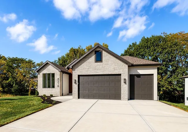Photo 1 of Single family home for sale at 4218 Nw 77th Terrace, Kansas City, MO 64151 | MLS# 2594860 | Listing updated on 2026-10-12