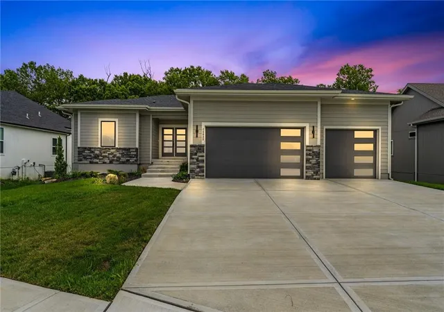 Photo 2 of Single family home for sale at 14033 S Landon St, Olathe, KS 66061 | MLS# 2595181 | Listing updated on 2026-10-22