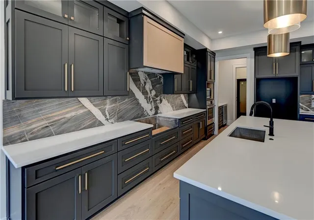 Photo 5 of Single family home for sale at 3116 Oak St, Kansas City, MO 64111 | MLS# 2595186 | Listing updated on 2026-08-26