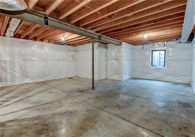 Photo 27 of Single family home for sale at 3116 Oak St, Kansas City, MO 64111 | MLS# 2595186 | Listing updated on 2026-08-26