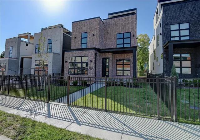 Photo 87 of Single family home for sale at 3116 Oak St, Kansas City, MO 64111 | MLS# 2595186 | Listing updated on 2026-10-15
