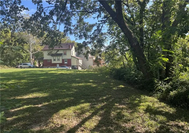 4th image of 4316 Forest Ave, Kansas City, MO 64110 | MLS# 2595209