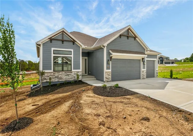 Photo 2 of Sale Pending at 7629 N Booth Ave, Kansas City, MO 64158 | MLS# 2595239 | Listing updated on 2026-07-30