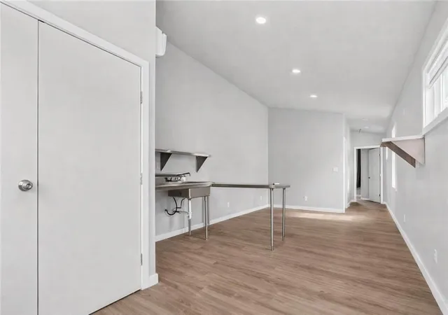 Listing Photo 2 - Condo for sale in building located at 3235 College Ave, Kansas City, MO 64128