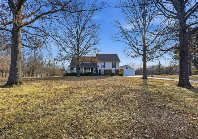 3rd image of 24101 E 88Th St, Lee's Summit, MO 64064 | MLS# 2595365