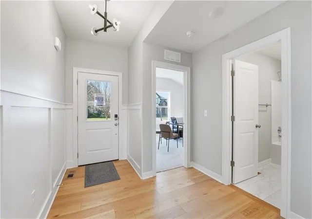 Photo 3 of Single family home for sale at 501 Sw Newport Dr, Blue Springs, MO 64014 | MLS# 2595377 | Listing updated on 2026-10-09