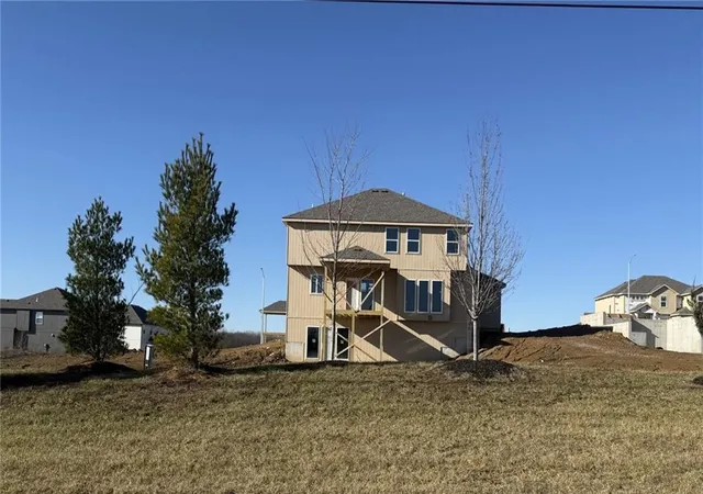 2nd image of 8931 N Poplar Ave, Kansas City, MO 64156 | MLS# 2595572