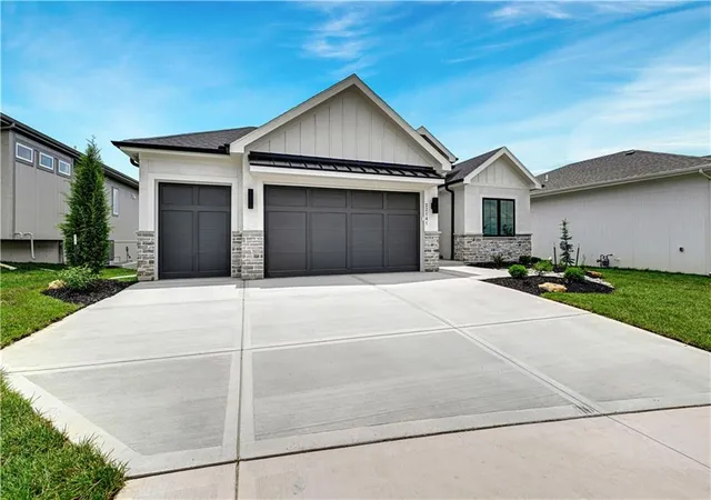 Photo 2 of Sale Pending at 22141 W 94th Terrace, Lenexa, KS 66220 | MLS# 2595744 | Listing updated on 2026-08-25